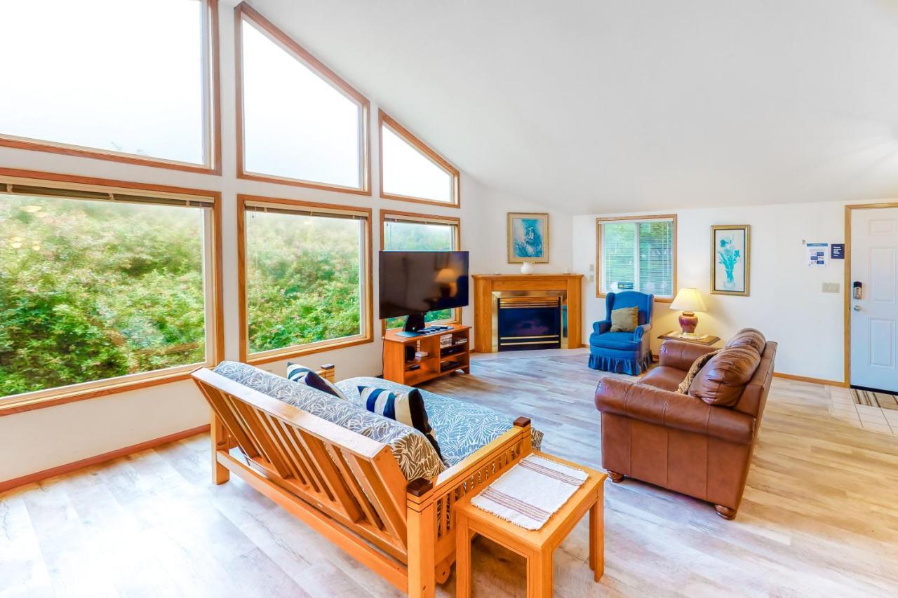 Captain Bill'S Beachhouse Lincoln City Extérieur photo