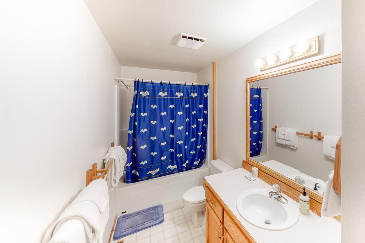 Captain Bill'S Beachhouse Lincoln City Extérieur photo