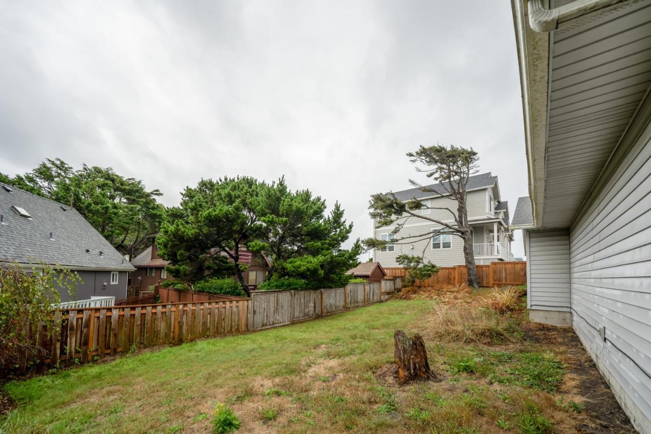 Captain Bill'S Beachhouse Lincoln City Extérieur photo