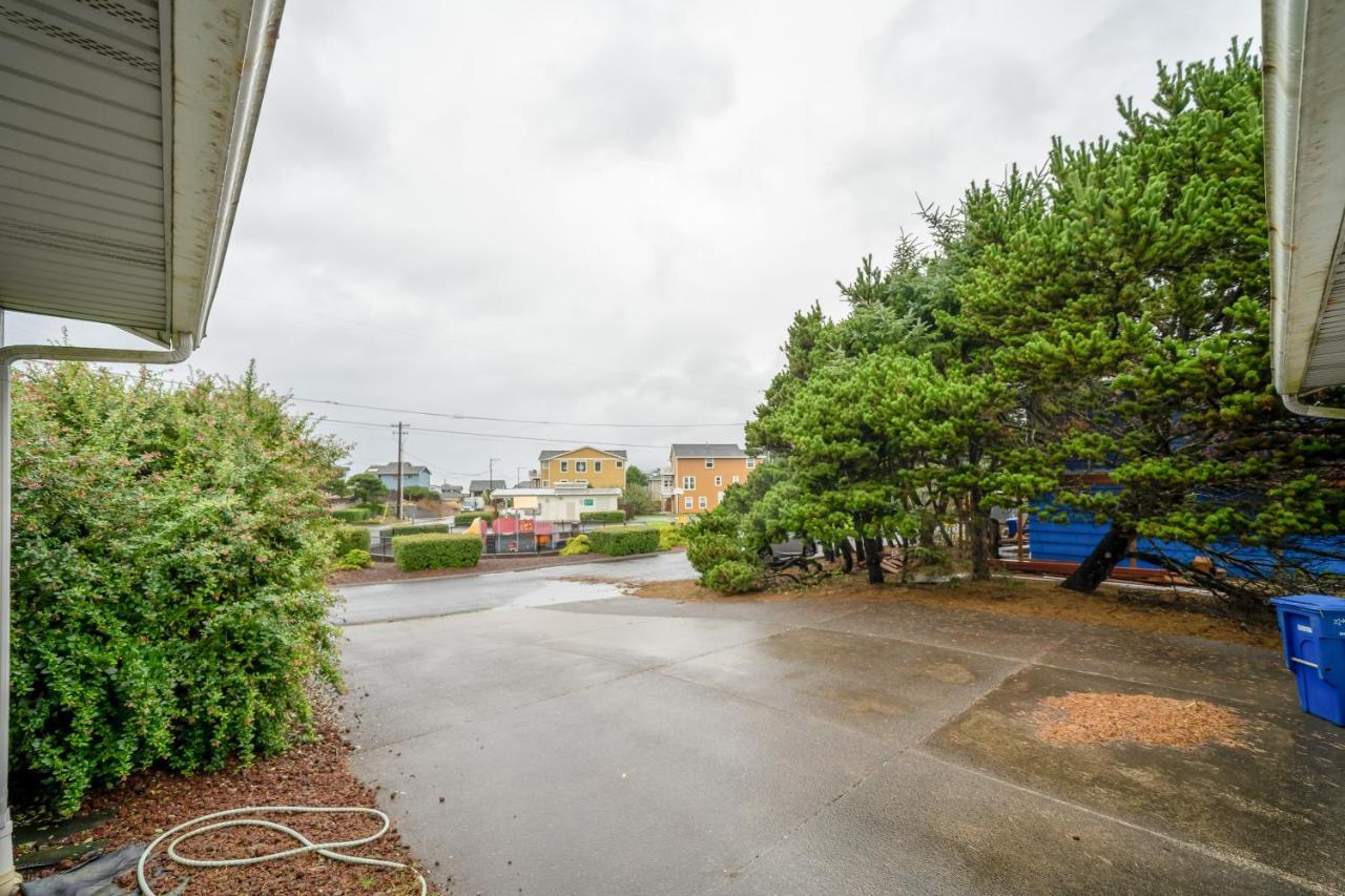 Captain Bill'S Beachhouse Lincoln City Extérieur photo